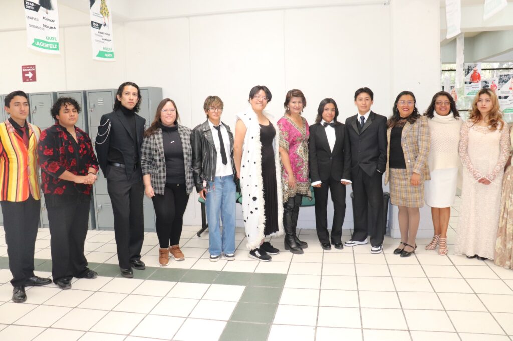 Desarrollan estudiantes de UTH habilidades críticas mediante exposición académica