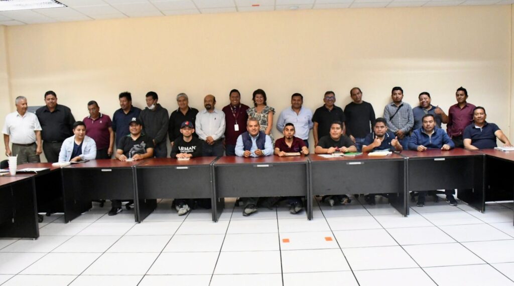 Abre UTH sus instalaciones para certificación obligatoria de operadores del autotransporte