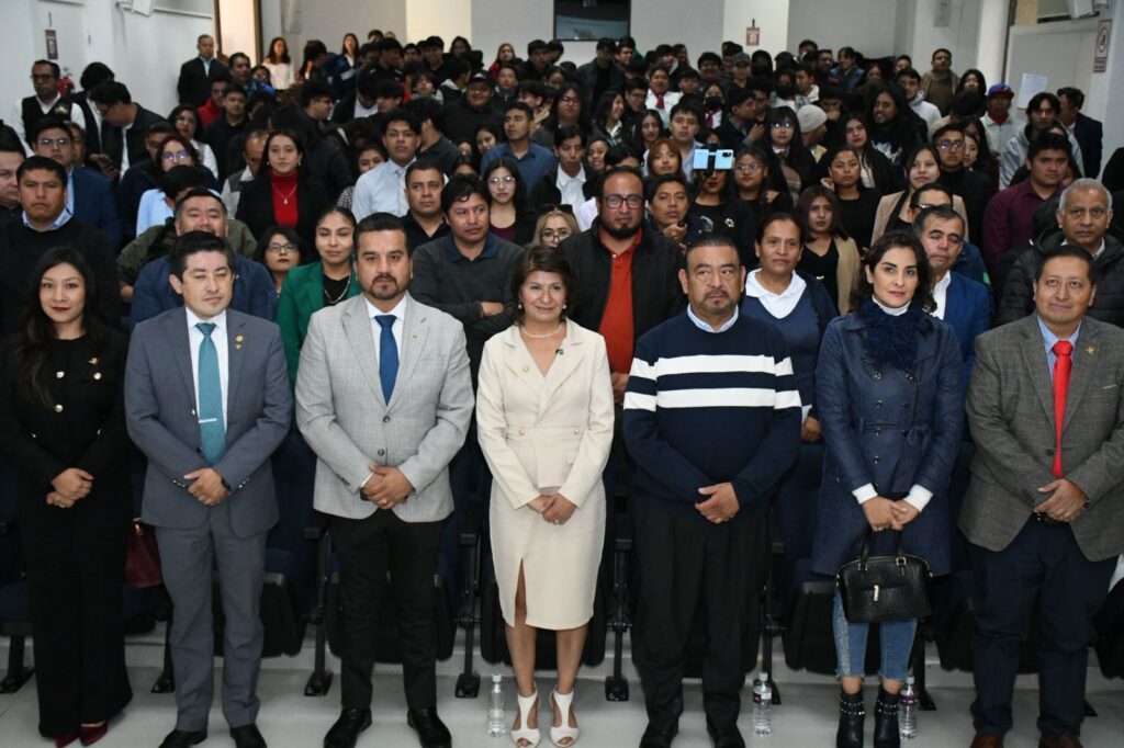 Impulsa UTH la innovación y el emprendimiento juvenil con nuevo centro especializado