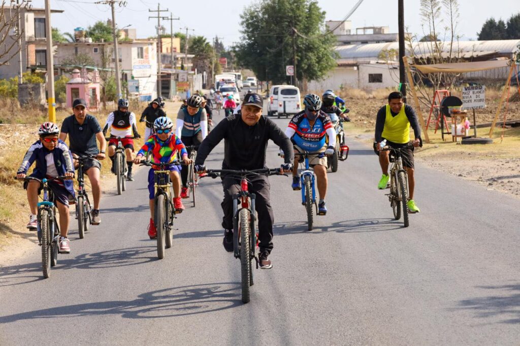 Rodada del Atardecer fortalece la convivencia familiar en Coronango
