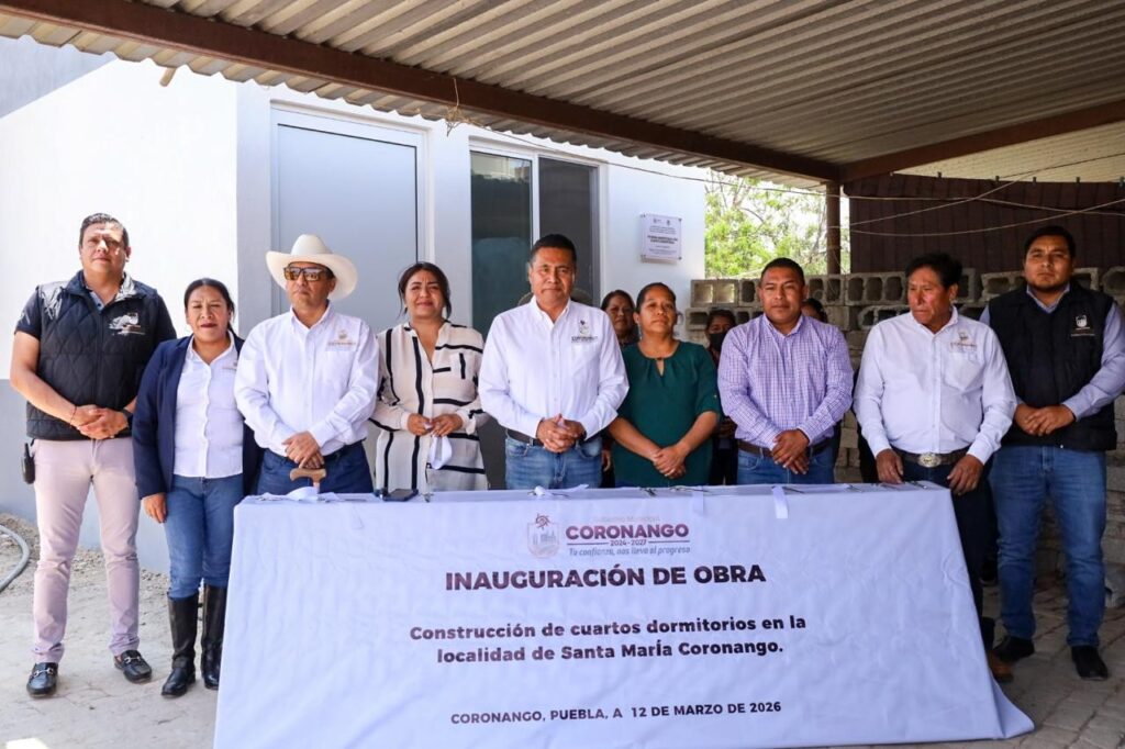 Con inversión de 3.5 mdp, Armando Aguirre entrega cuartos dormitorio y pavimentación