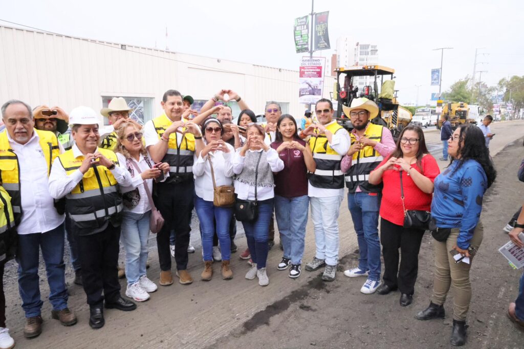 PROLONGACIÓN REFORMA SE TRANSFORMA, PAVIMENTACIÓN FAVORECE MOVILIDAD DE 267 MIL POBLANOS