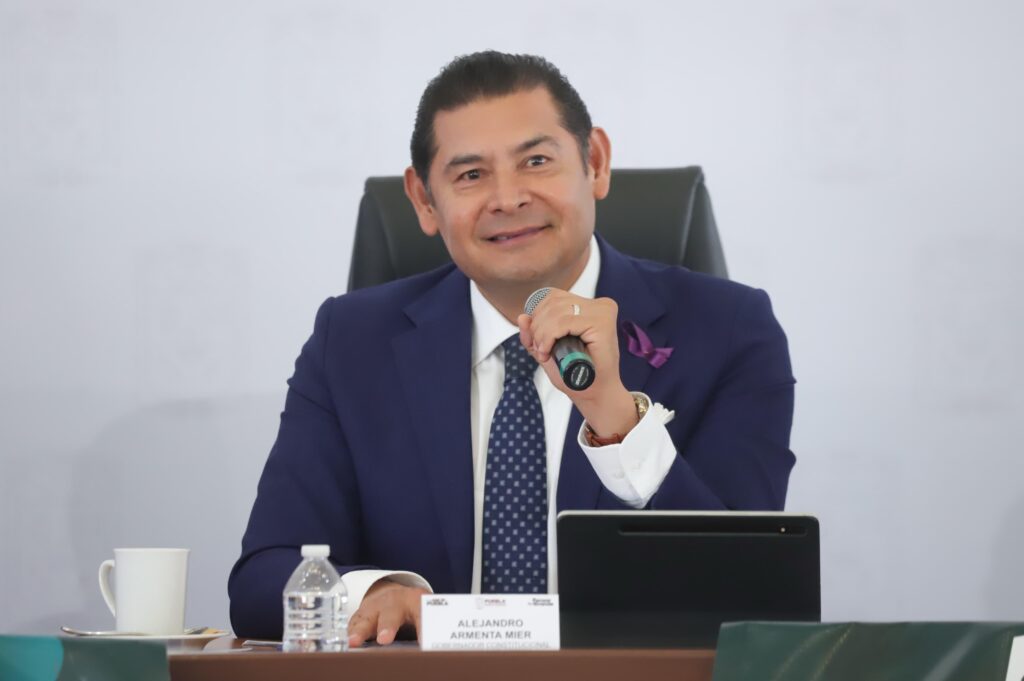 INVITA EL GOBERNADOR ARMENTA MIER A AMBIENTALISTAS A SUMARSE AL CUIDADO DE LOS BOSQUES POBLANOS