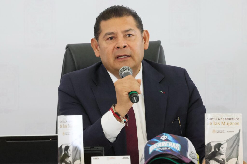 FORTALECE GOBIERNO DE PUEBLA TRANSPORTE SUSTENTABLE CON SISTEMA DE MOVILIDAD POR CABLE