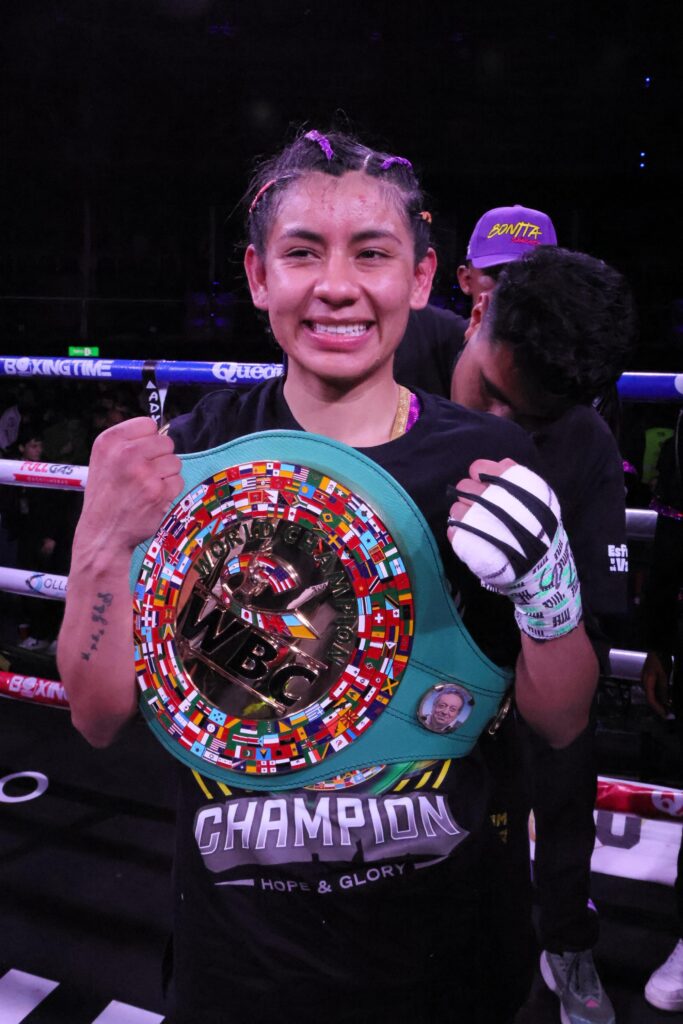 PUEBLA VIBRA CON «LA BONITA» SÁNCHEZ AL CONSAGRARSE COMO CAMPEONA MUNDIAL