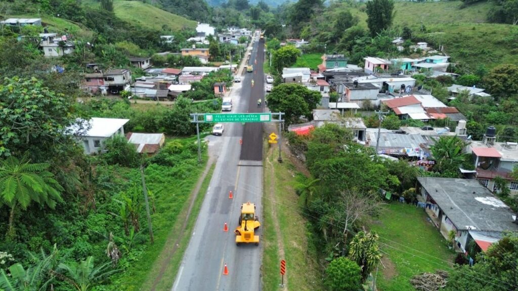 Centro SICT Puebla interviene la “Curva del Millón” para reforzar la seguridad vial en la carretera Teziutlán–Nautla