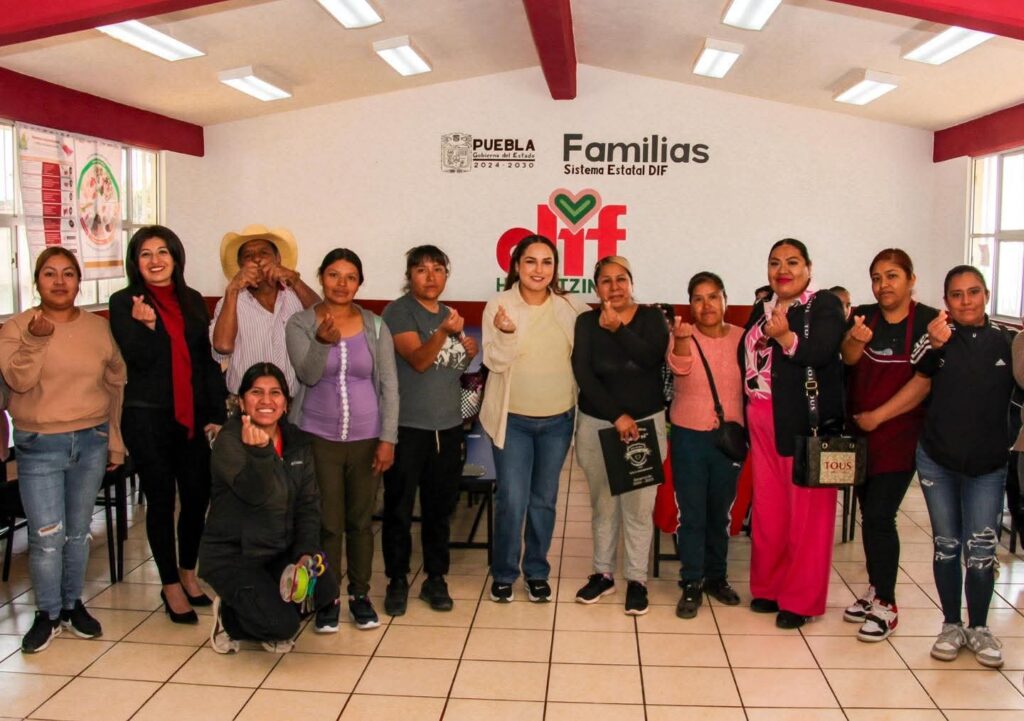 FORTALECE SHAMY SPEZIA INFRAESTRUCTURA EDUCATIVA Y APOYO A LA SALUD EN FAVOR DE LAS FAMILIAS DE HUEJOTZINGO