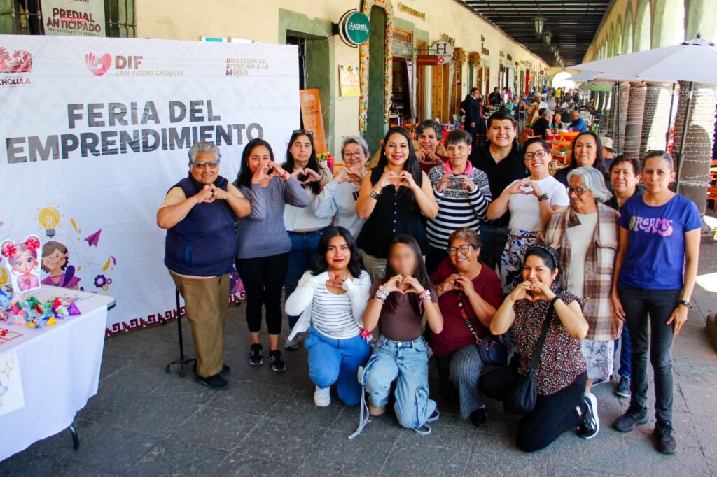 Fortalece DIF San Pedro Cholula la economía de mujeres con la 9ª Feria del Emprendimiento