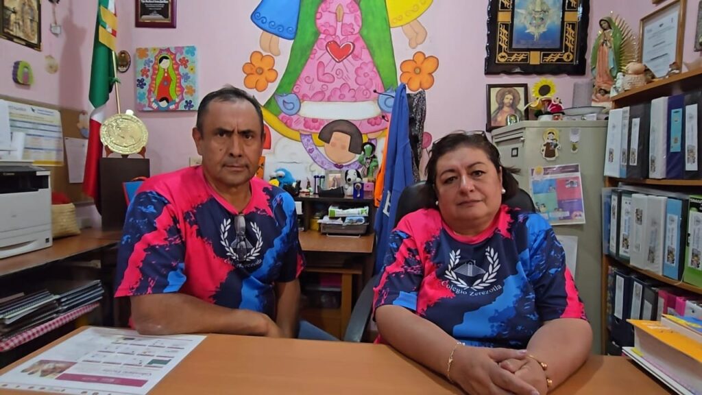 Celebra el Colegio Zerezotla su 35 aniversario con desfile lleno de alegría y tradición
