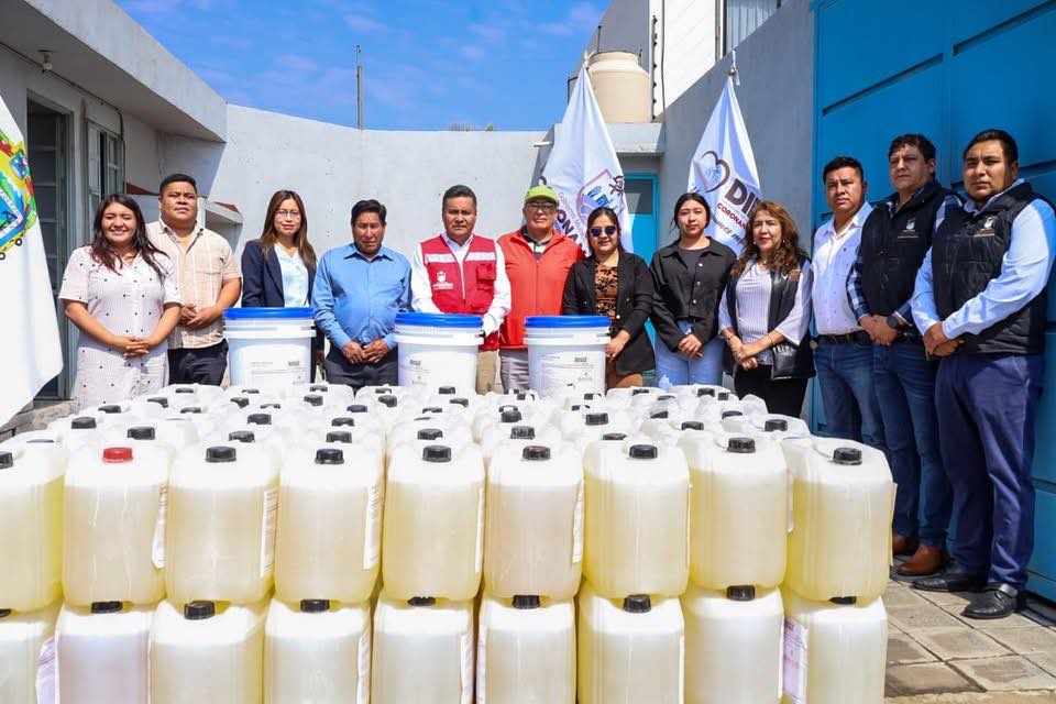 Entrega Armando Aguirre insumo para garantizar agua de calidad en Coronango