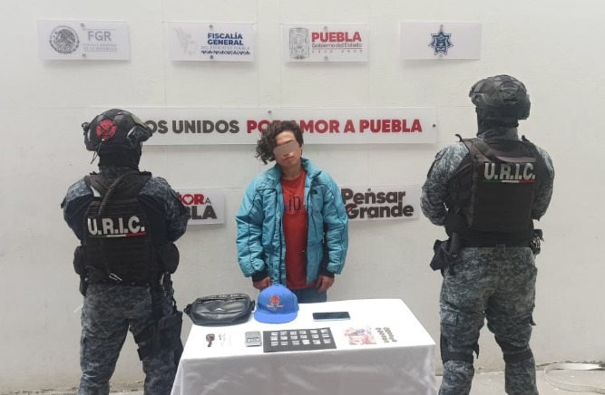 Detienen a hombre por presuntos delitos contra la salud en Coronango
