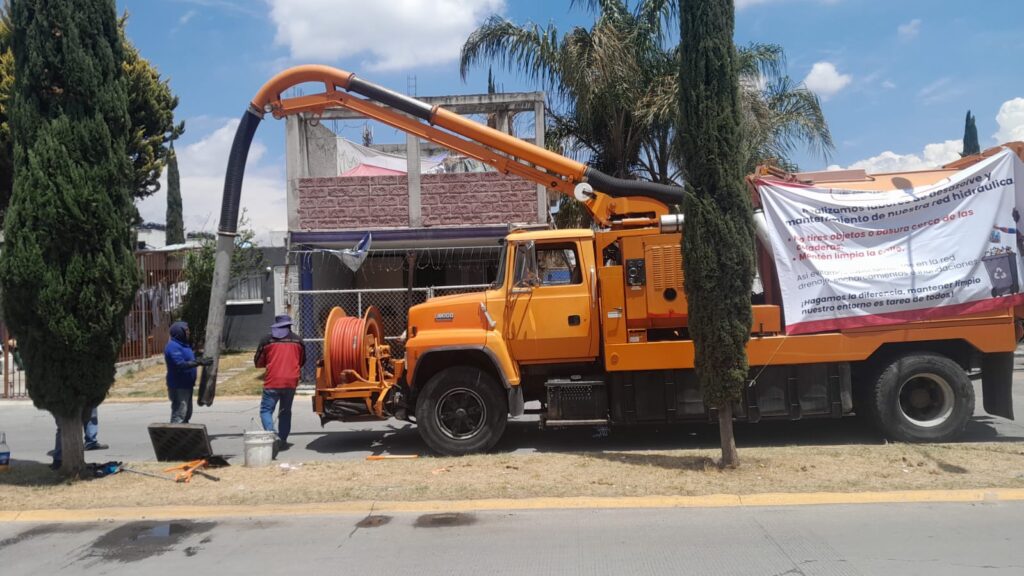 Realizan trabajos de desazolve en Misiones de San Francisco para prevenir inundaciones