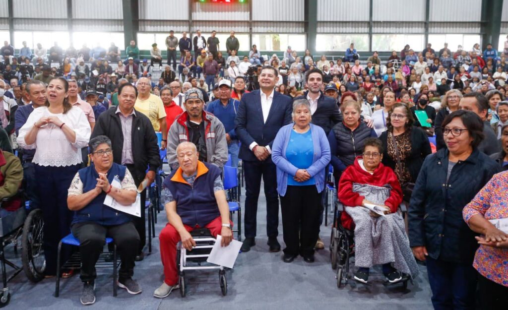 PROGRAMAS DE BIENESTAR BENEFICIAN A MÁS DE MILLÓN Y MEDIO DE POBLANOS