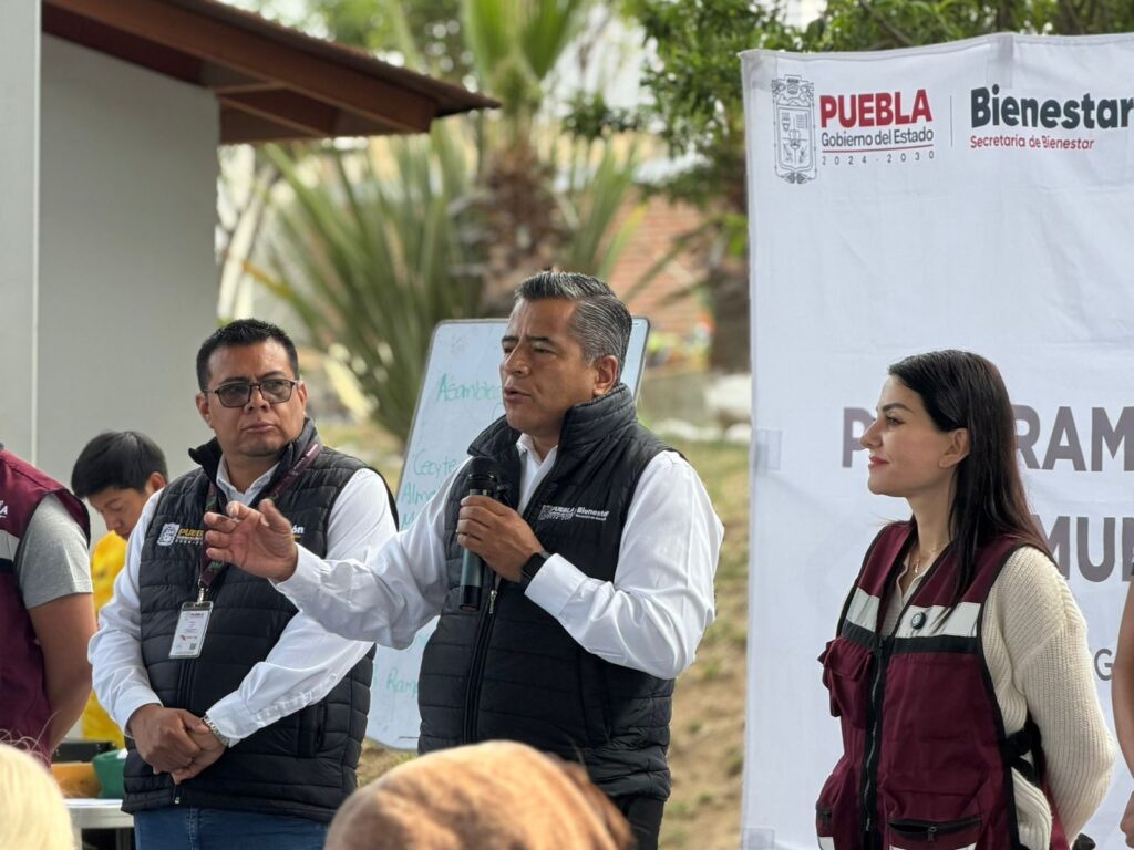 Ray Cuautli impulsa mejoras comunitarias y educativas en Cholula