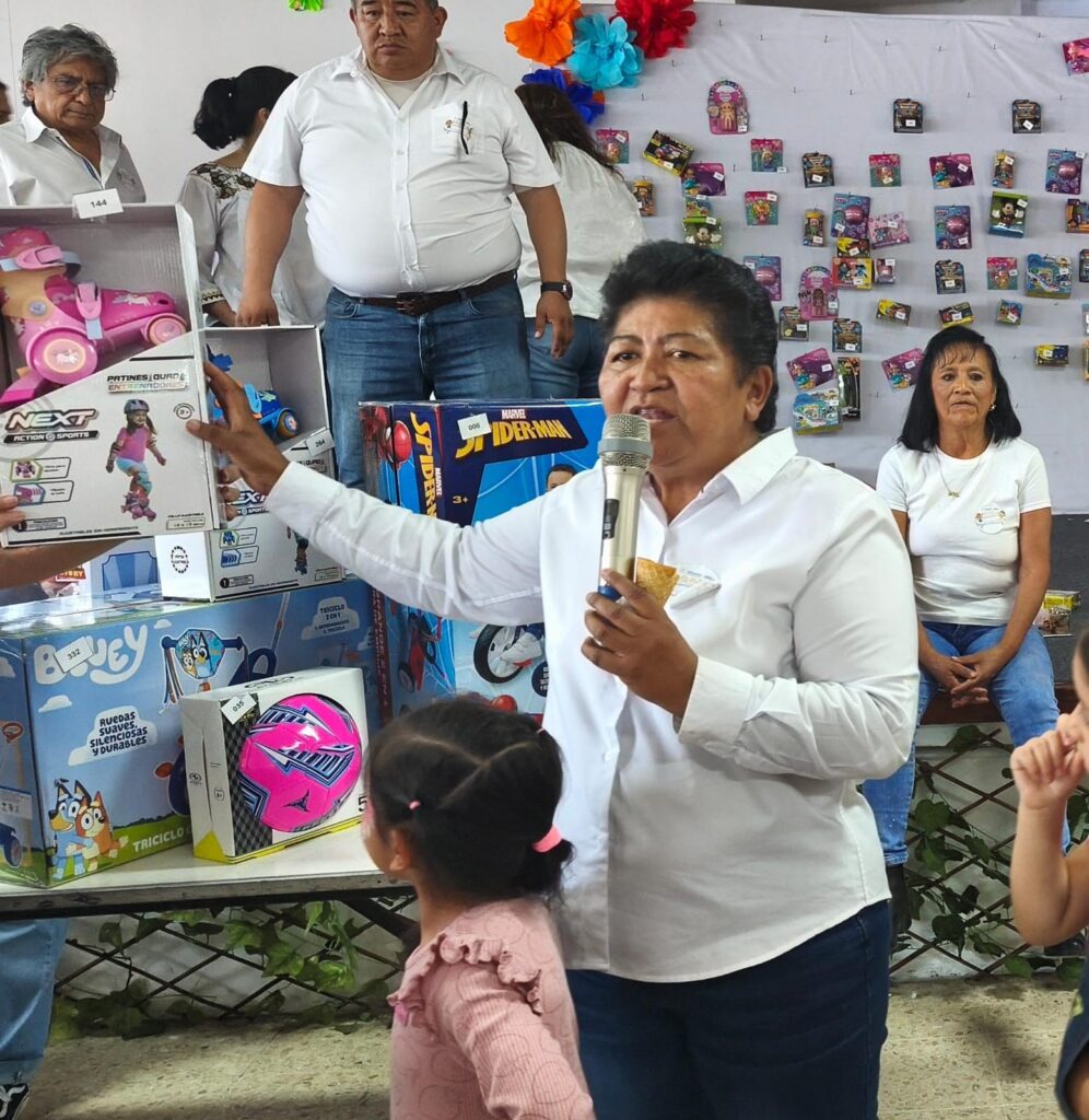 Sindicato de burócratas festejó a las niñas y niños en su día