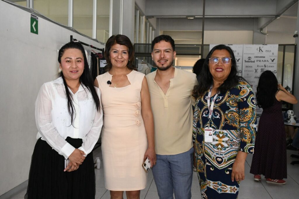 Recibe la UTH a estudiantes de Oaxaca para fortalecer conocimientos