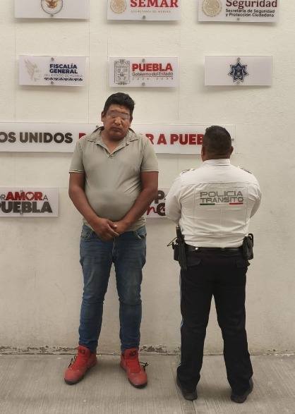 Recuperan motocicleta con reporte de robo y detienen a un hombre en Coronango