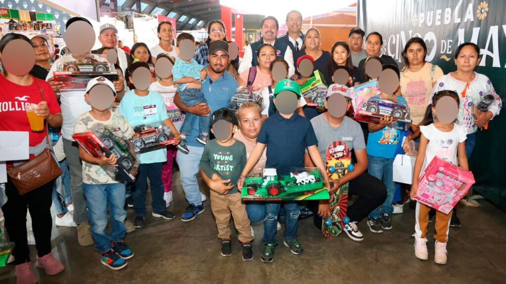 SEDIF une a familias del interior del estado con Feria de Puebla