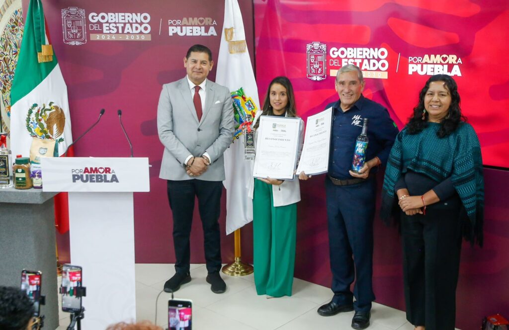 CALIDAD, TECNOLOGÍA E INNOVACIÓN CONSOLIDAN AL MEZCAL POBLANO COMO LÍDER NACIONAL