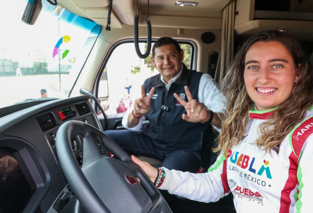GOBIERNO ESTATAL PONE A PUEBLA A LA VANGUARDIA LOGÍSTICA Y CARRETERA