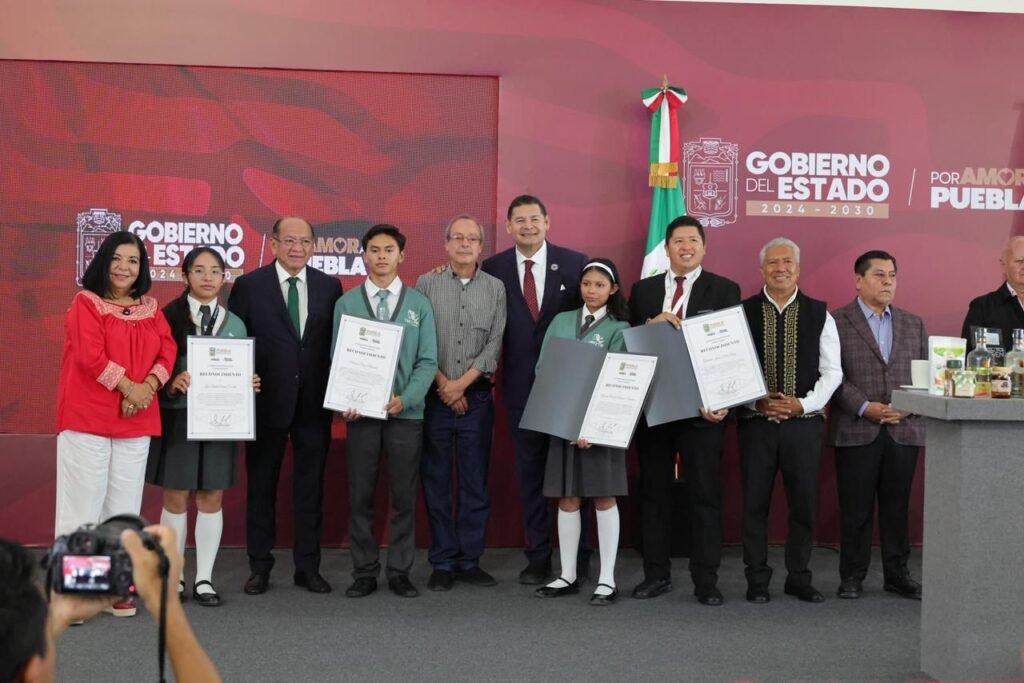 TALENTO POBLANO CONQUISTA ESCENARIOS INTERNACIONALES EN CINE, TECNOLOGÍA E INNOVACIÓN