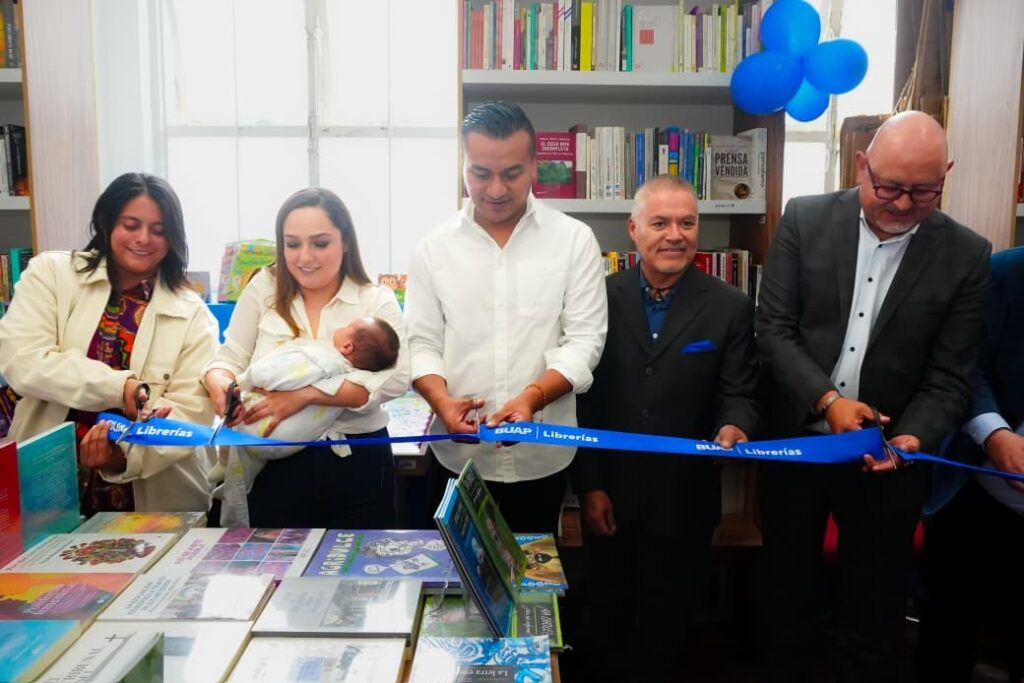 ROBERTO SOLÍS Y SHAMY SPEZIA DIGNIFICAN ATENCIÓN A ADULTOS MAYORES CON NUEVA ESTANCIA DE DÍA EN HUEJOTZINGO