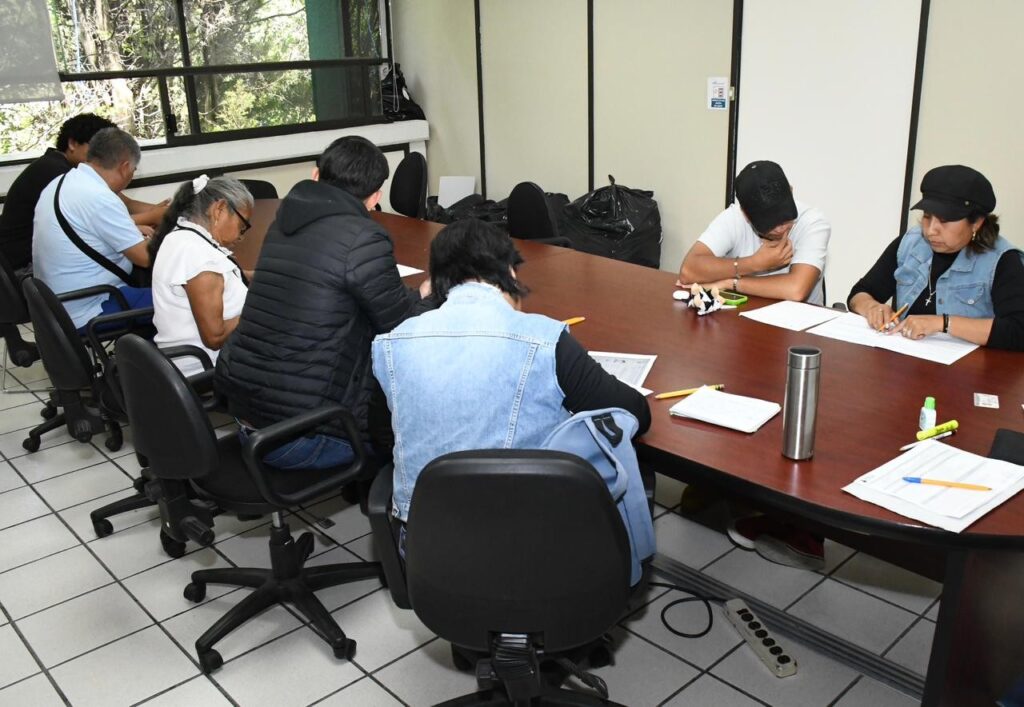 Impulsa UTH jornada de alfabetización en Santa Ana Xalmimilulco