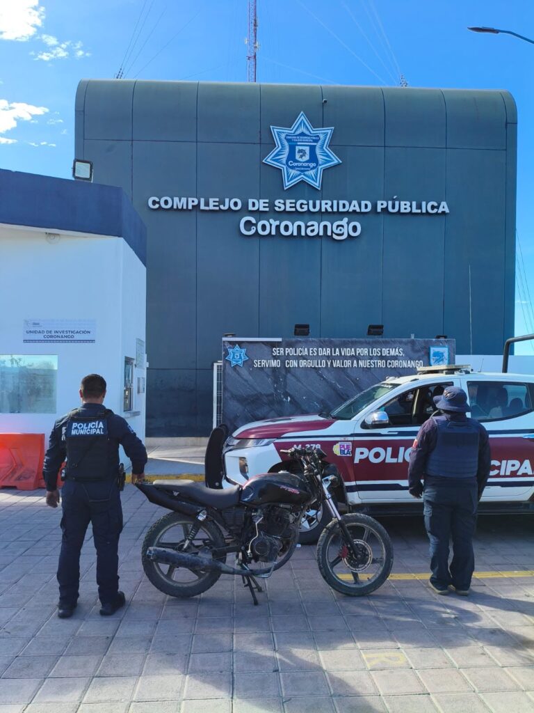 Policía Municipal de Coronango recupera motocicleta robada en San Antonio Mihuacán