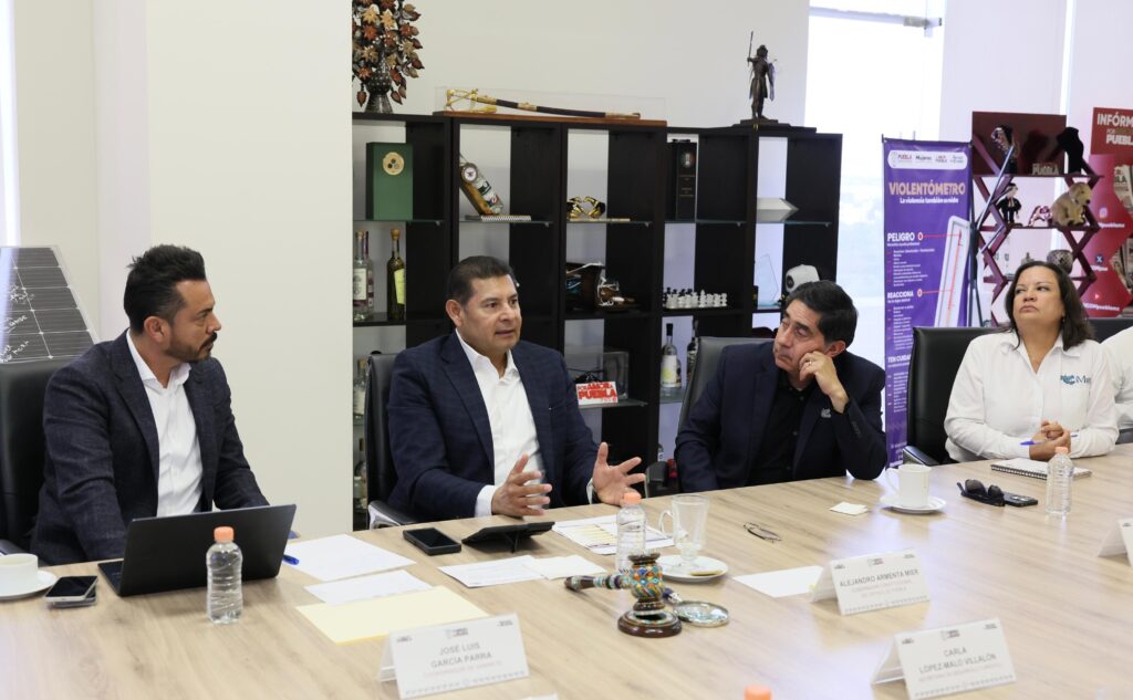 CON INVERSIÓN ESTRATÉGICA, GOBIERNO ESTATAL PROYECTA AL AEROPUERTO HERMANOS SERDÁN COMO EJE DE DESARROLLO
