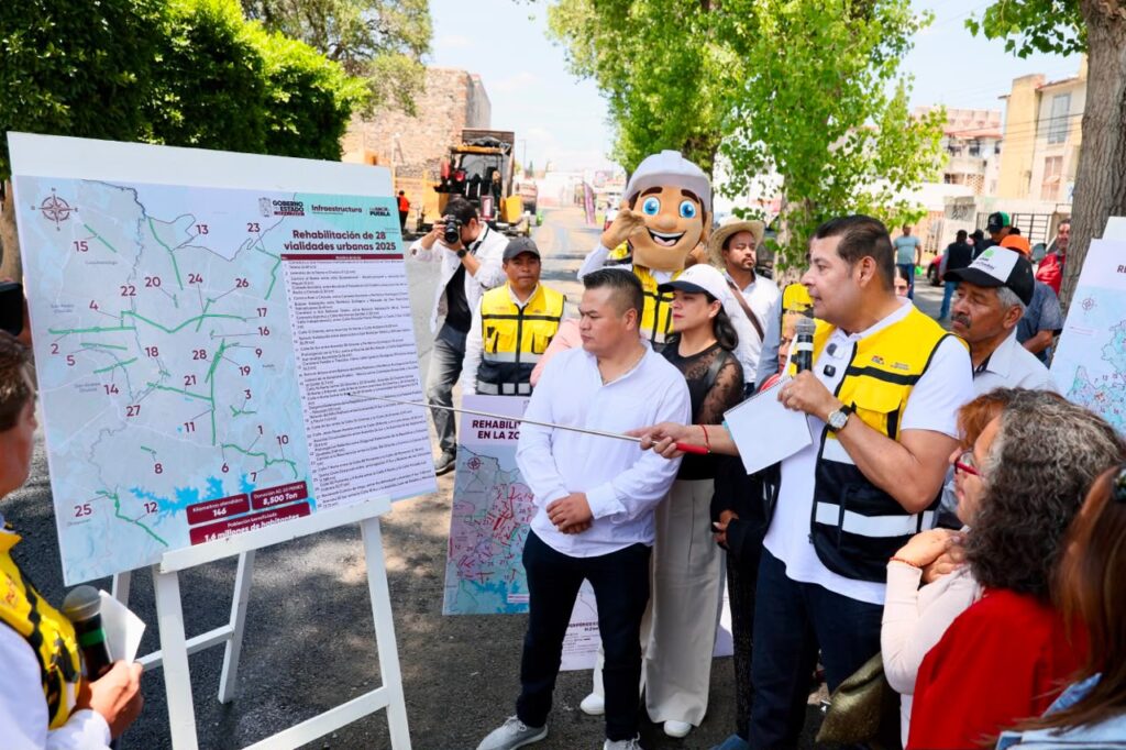 CONVOCA GOBERNADOR ARMENTA MIER A ORGANIZACIÓN VECINAL PARA REHABILITACIÓN DE ACCESOS A COLONIAS