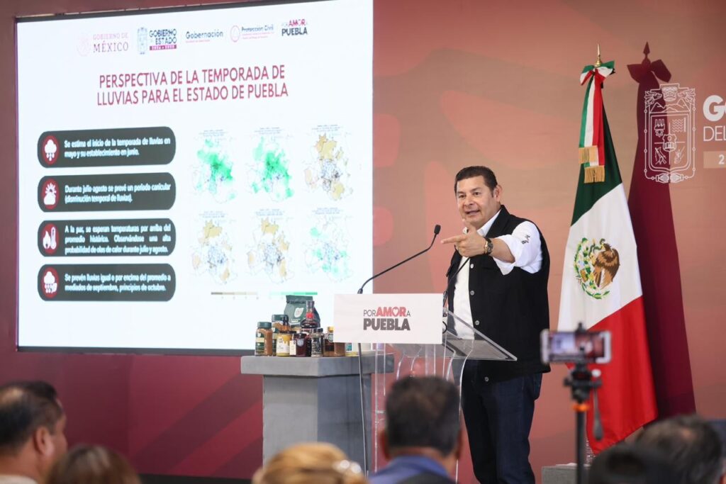 GOBIERNO FEDERAL Y ESTATAL MANTIENEN ESTRATEGIA PREVENTIVA DE DESASTRES EN LA SIERRA NORTE