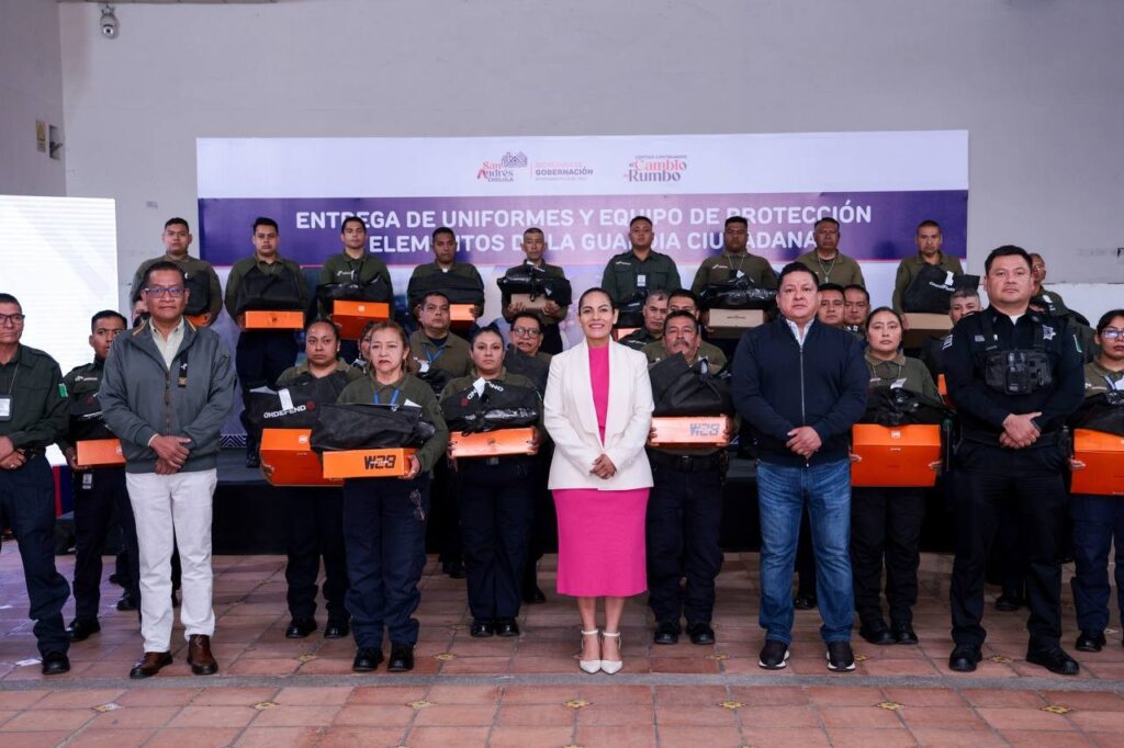 Dignifica Lupita Cuautle a la Guardia Ciudadana de San Andrés Cholula