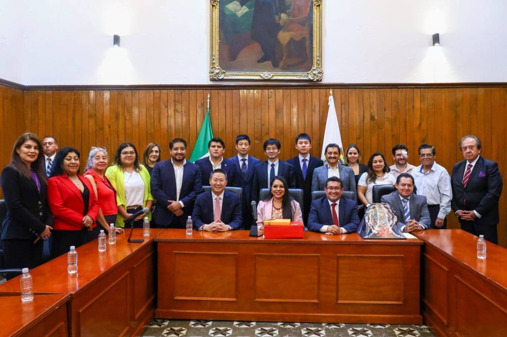 San Pedro Cholula fortalece intercambio cultural con visita del embajador de China en México