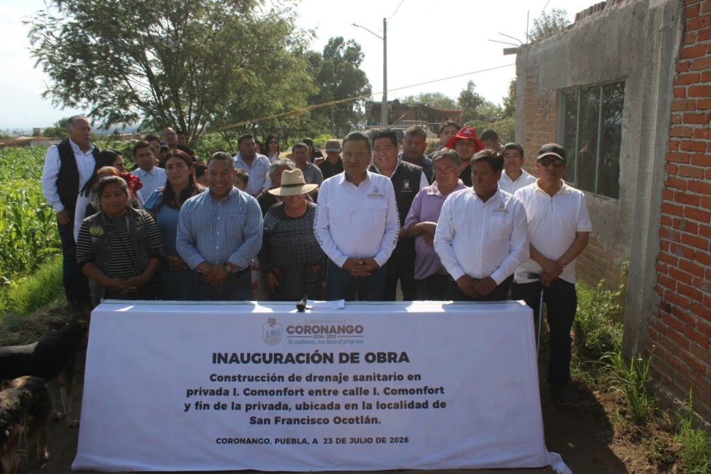 Armando Aguirre entrega obra de drenaje sanitario en San Francisco Ocotlán para mejorar los servicios básicos