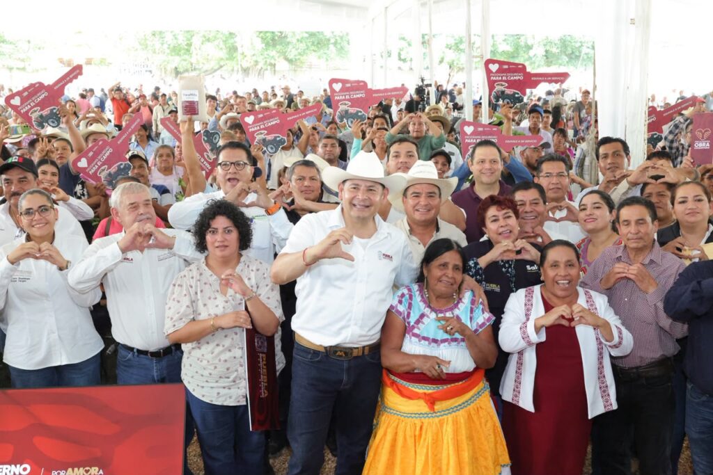 OBRA PÚBLICA, APOYO AL CAMPO Y RIQUEZA COMUNITARIA PARA LA SIERRA NORTE: ARMENTA MIER