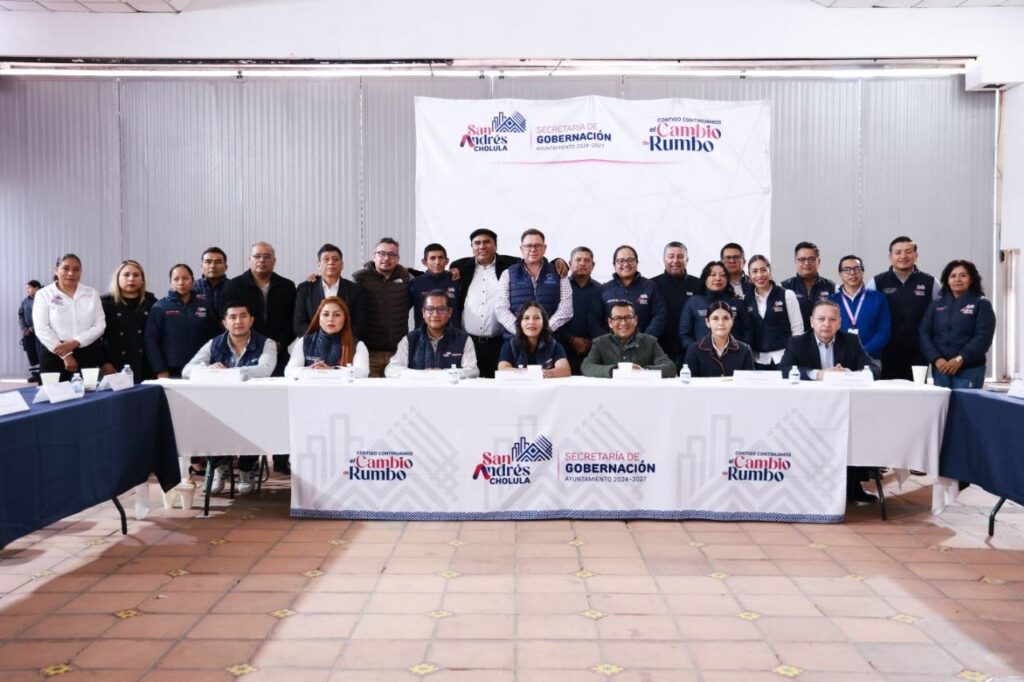 Lupita Cuautle acuerda acciones inmediatas para mejorar los servicios en juntas auxiliares, inspectorías y delegación