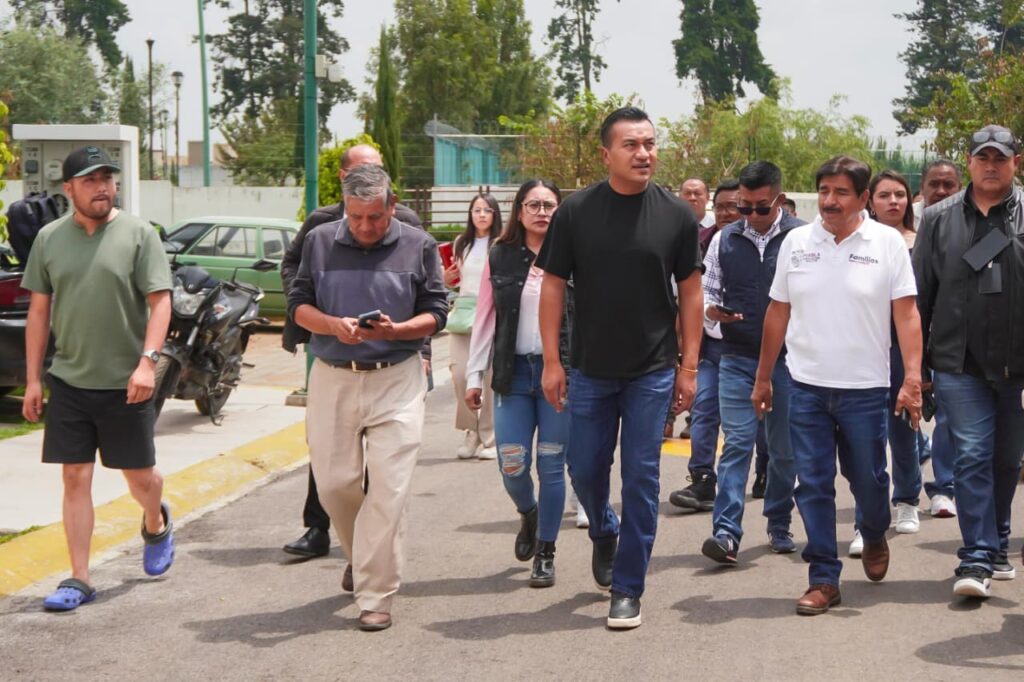 EVALÚA ROBERTO SOLÍS DAÑOS POR LLUVIAS EN FRACCIONAMIENTOS DE HUEJOTZINGO; HABRÁ APOYO A FAMILIAS