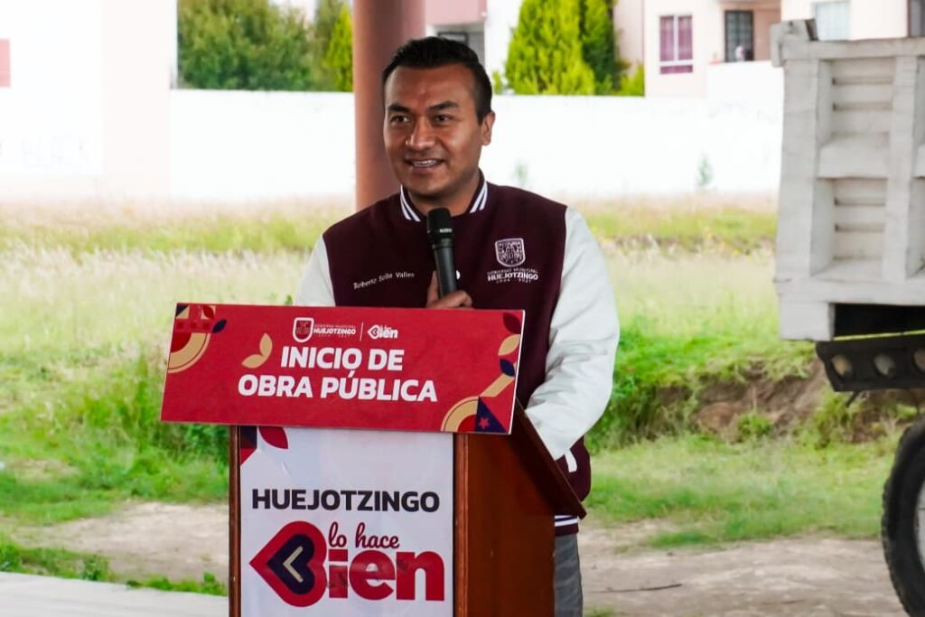 IMPULSO HISTÓRICO AL DEPORTE EN HUEJOTZINGO: ROBERTO SOLÍS PONE EN MARCHA LA REHABILITACIÓN DE TRES CANCHAS DE FÚTBOL; SUMAN YA CUATRO DE CINCO