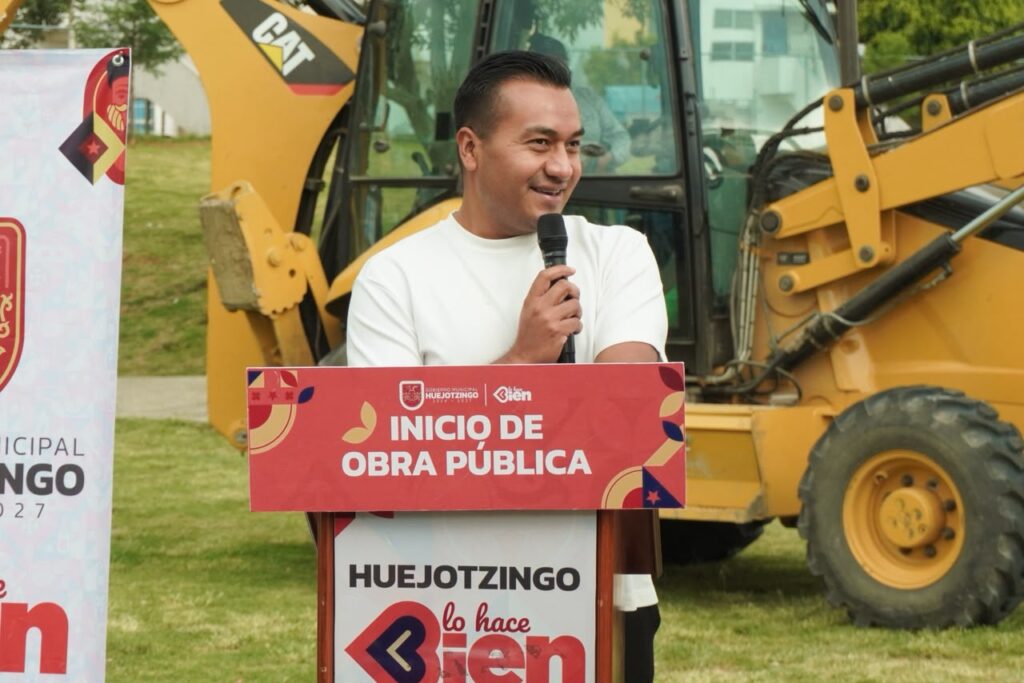 PONE EN MARCHA ROBERTO SOLÍS LA REHABILITACIÓN DE LA CANCHA DE «VALLE DE SAN MIGUEL», LA QUINTA INTERVENIDA EN HUEJOTZINGO