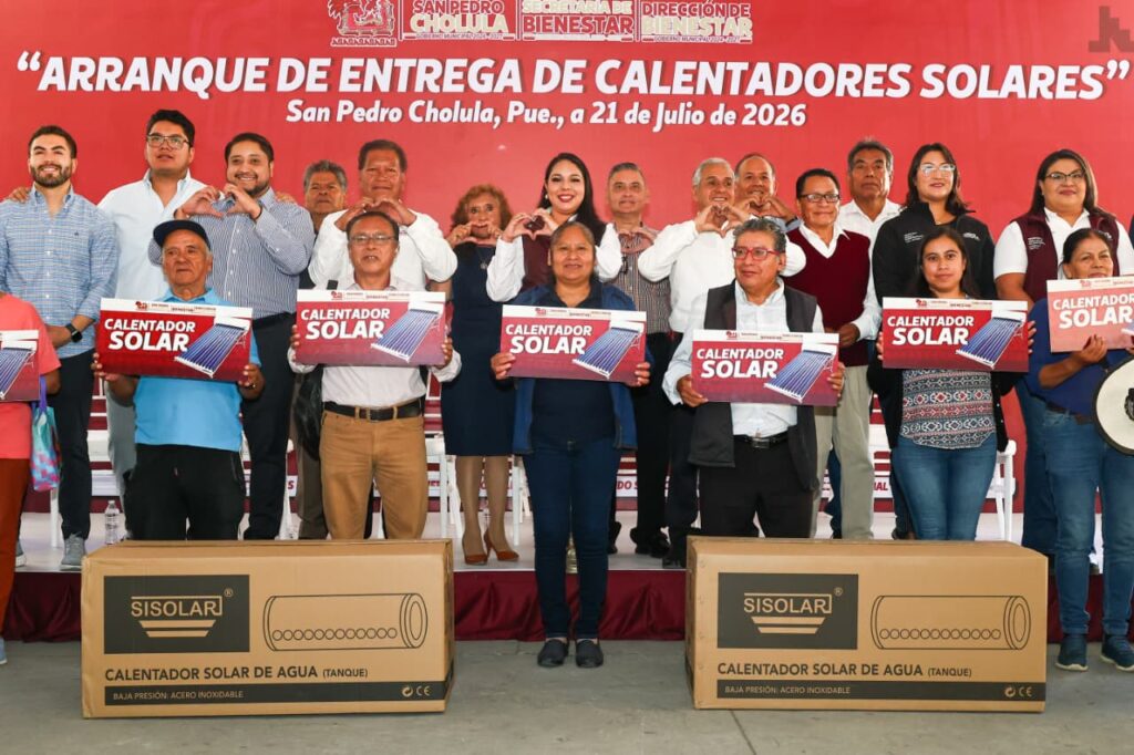 A través de calentadores solares, lleva Tonantzin Fernández bienestar a más de 10 mil cholultecas