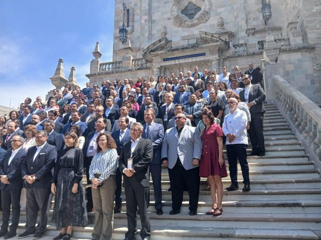 Refrenda UTH su liderazgo educativo ante la ANUIES nacional