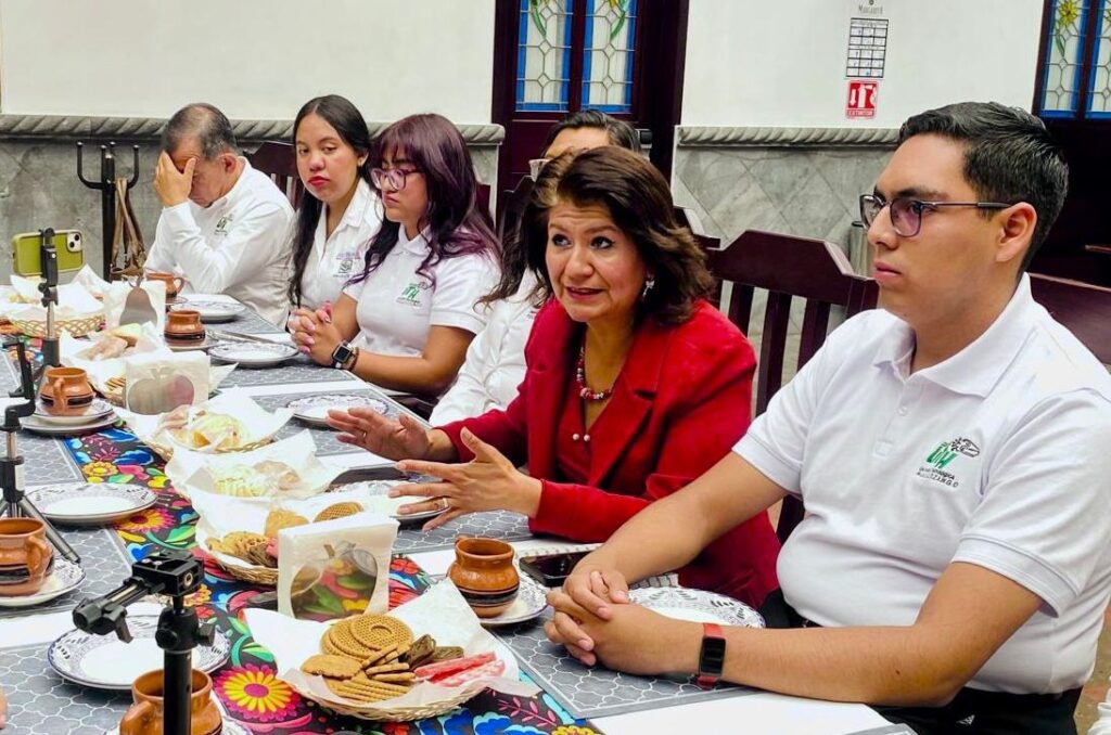 Ganan por segundo año consecutivo estudiantes de UTH becas Alianza del Pacífico