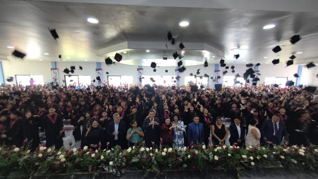 Rectora de UTH convoca a estudiantes del CECyTE a usar conocimiento para progreso regional