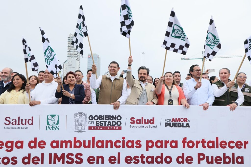 NUEVAS AMBULANCIAS OPTIMIZAN LA ATENCIÓN MÉDICA DEL IMSS EN PUEBLA