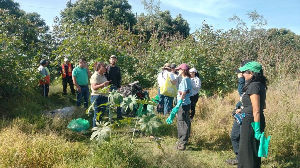 Organismo Operador del Servicio de Limpia y ciudadanía recuperan predio en Zerezotla para prevenir la formación de un basurero clandestino