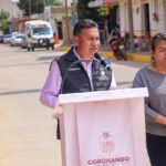 Entrega Armando Aguirre rehabilitación en calle Ignacio Zaragoza afectada por socavón
