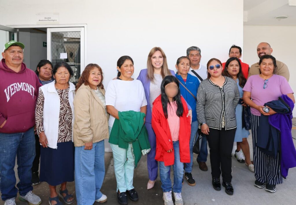 ENCABEZA CECI ARELLANO DONACIÓN AL HOSPITAL DE LA NIÑEZ POBLANA