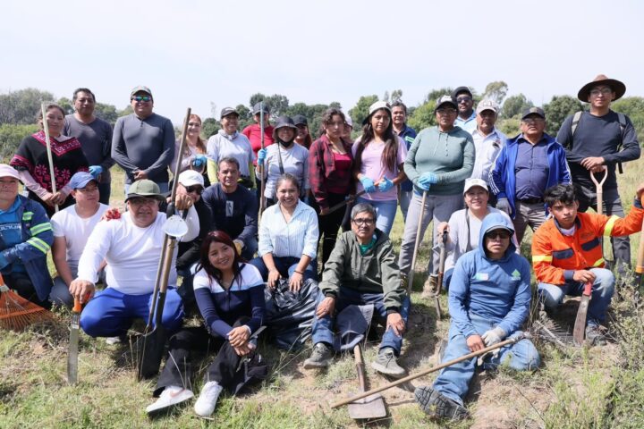 GOBIERNO ESTATAL PARTICIPA EN JORNADA PARA SANEAR EL RÍO ATOYAC