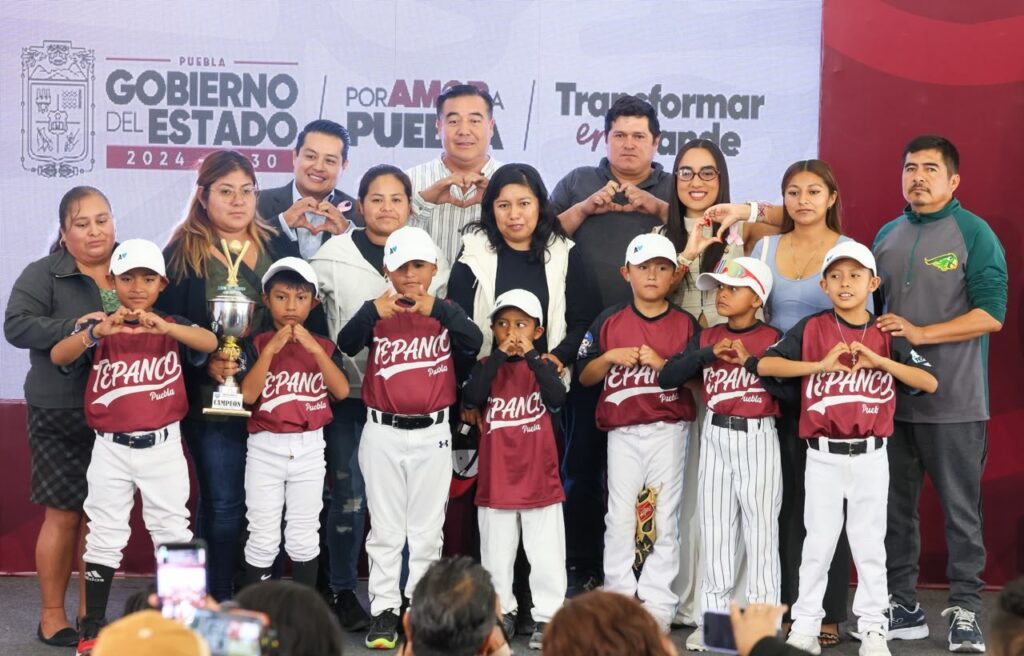 BÉISBOL Y VOLEIBOL FORTALECEN EL TALENTO DEPORTIVO DE LAS JUVENTUDES POBLANAS