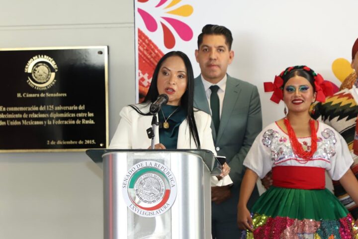 Liz Sánchez presenta en el Senado la Feria de los Moles 2026 y refrenda su respaldo a la comunidad migrante